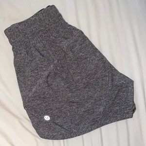 Lululemon tracker shorts